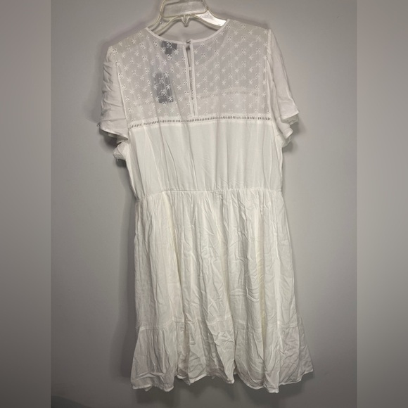 Torrid NWT Eyelet Top Key Hole Neck Dress - Picture 7 of 9
